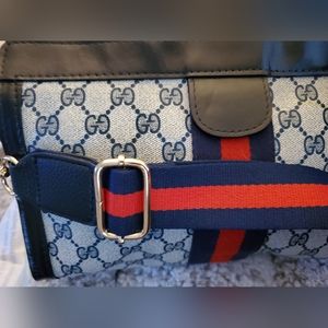 ****SOLD*****Authentic Navy Gucci